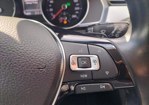Volkswagen Passat cena 84900 przebieg: 133618, rok produkcji 2019 z Piotrków Kujawski małe 232